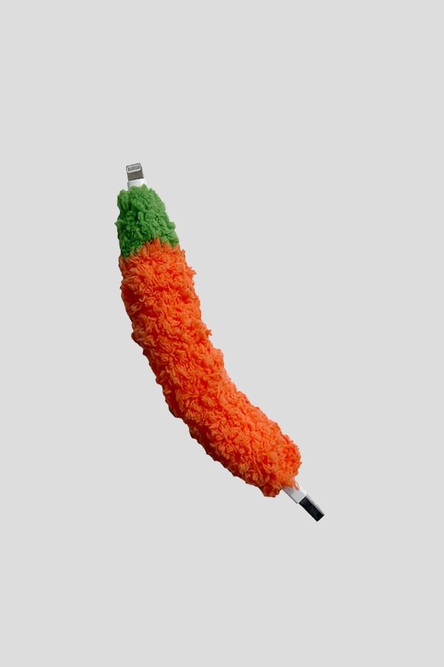 Fuzzy Mini Cable Carrot