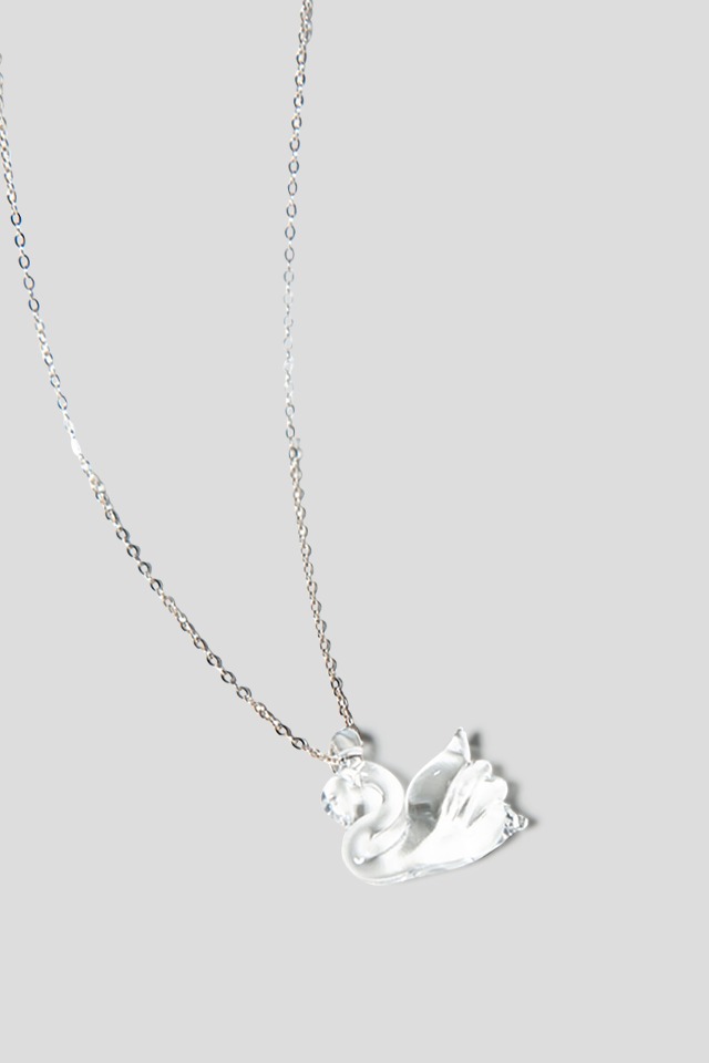 SWAN NECKLACE
