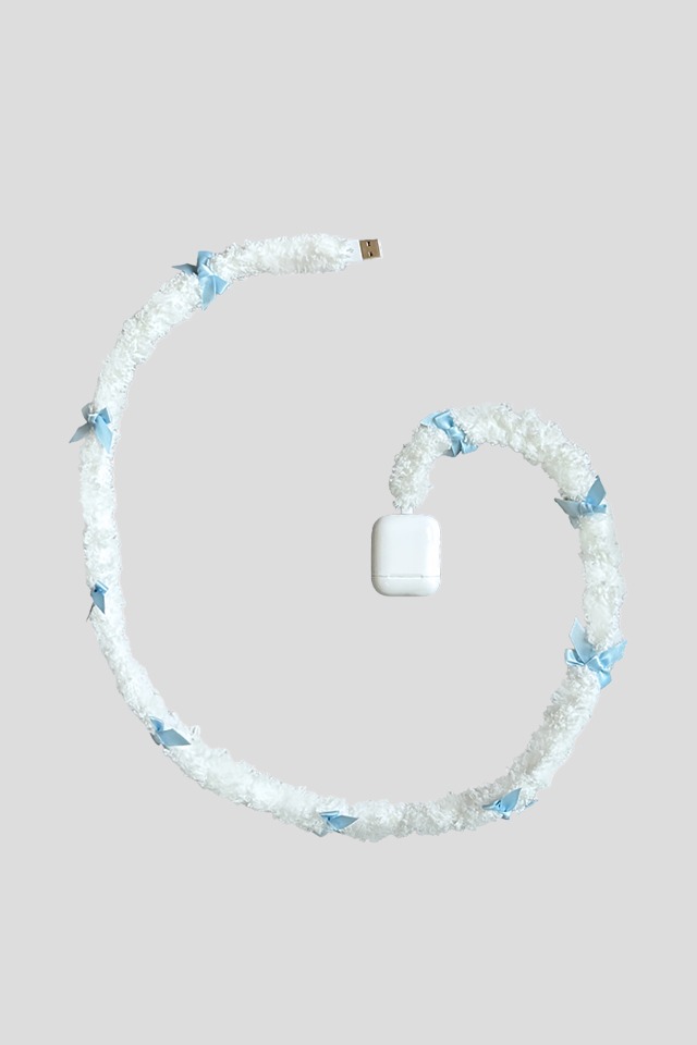 Fuzzy cable_Ribbon_White (Sky blue)