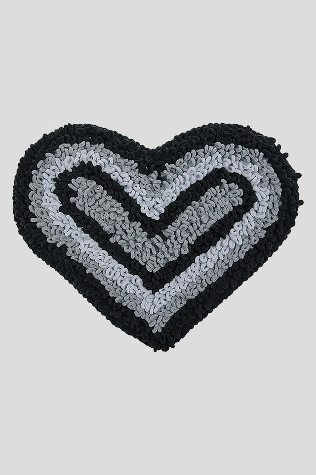 heart beam rug S-size (black)