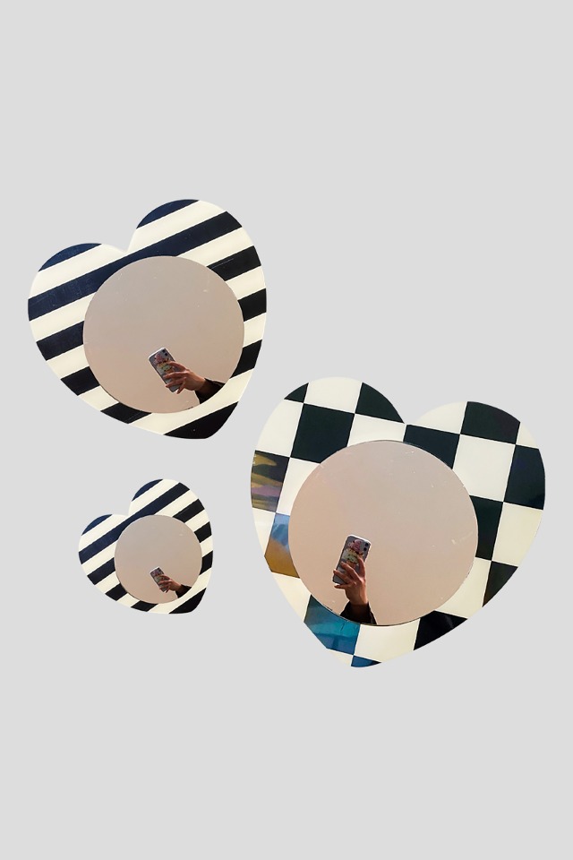 Heart Acrylic Mirror (Checkerboard / Stripe)